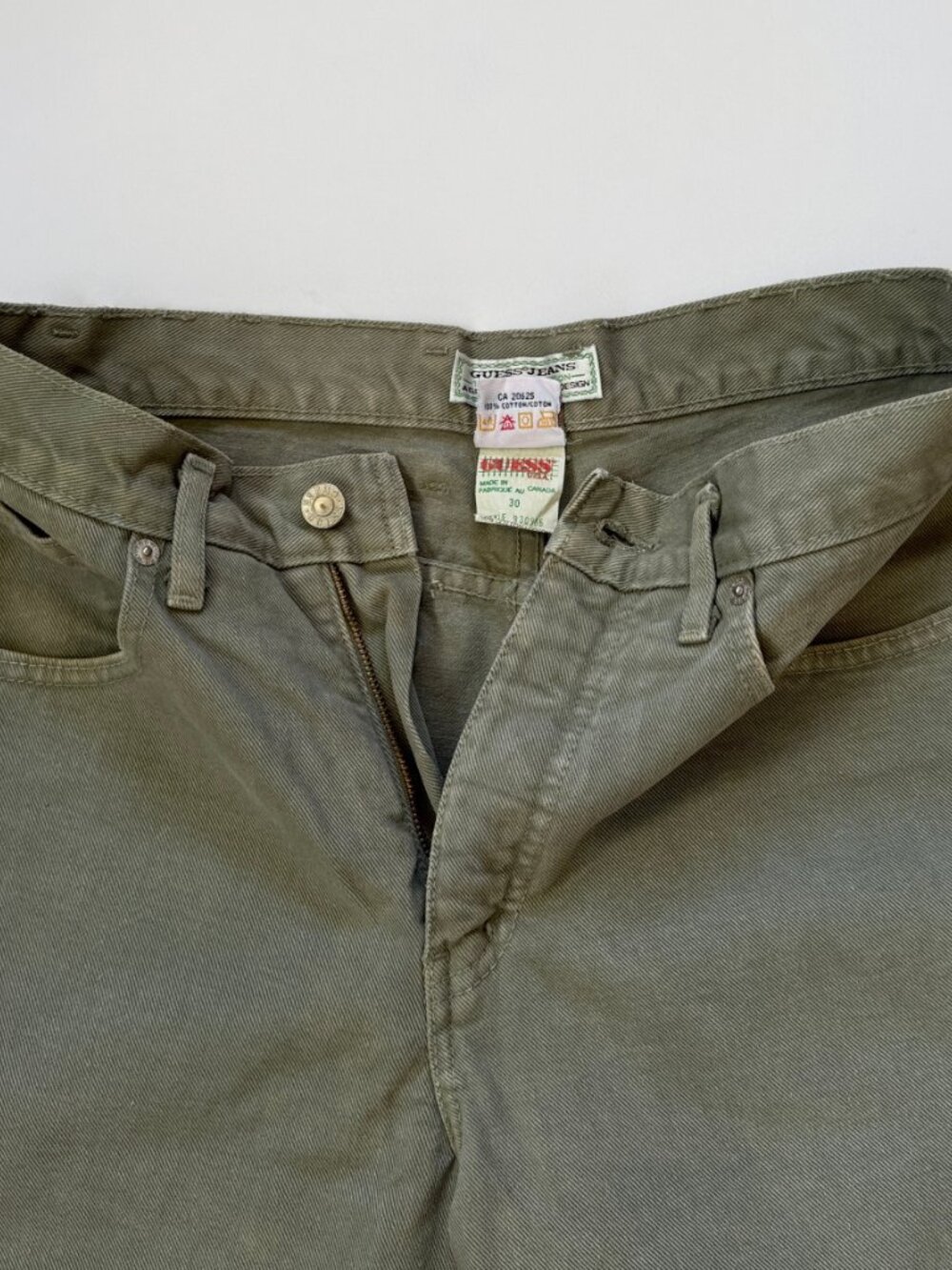 Guess Jeans - Picture 5 of 6